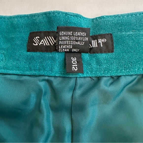 VTG SAVANNAH TURQUOISE TEAL SUEDE LEATHER HIGH WAIST PLEATED BERMUDA SHORTS Sz10 - Picture 6 of 11